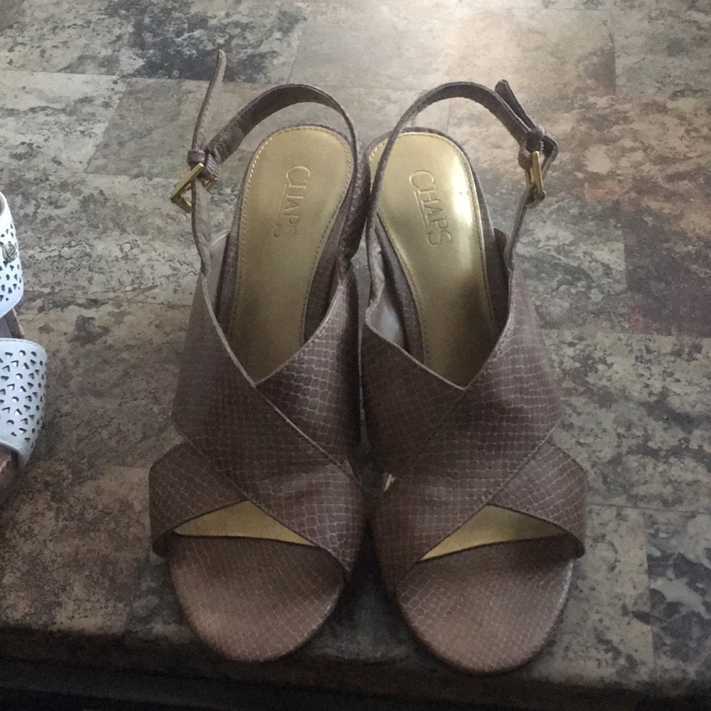Dress shoes